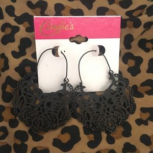 NWT Candie's earrings